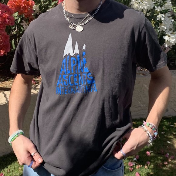 Alpine Ascents International T-Shirt - Picture 1 of 3